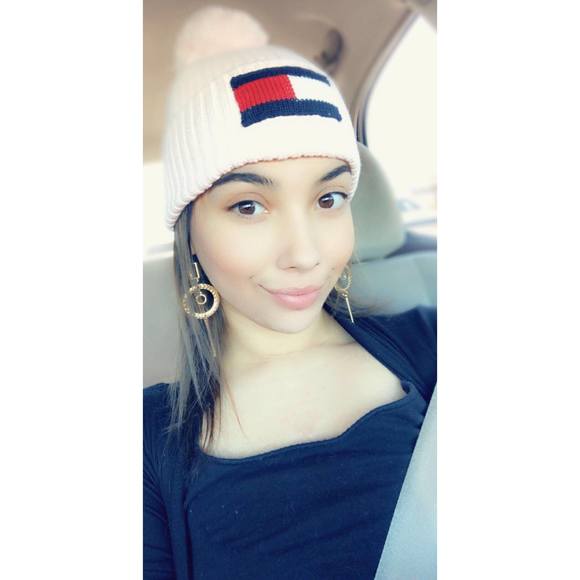 Meet your Posher, Rafaela - Picture 1 of 1